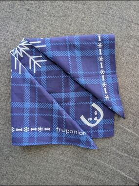 Trupanion Blue Plaid Pet Bandana 😺 🐶